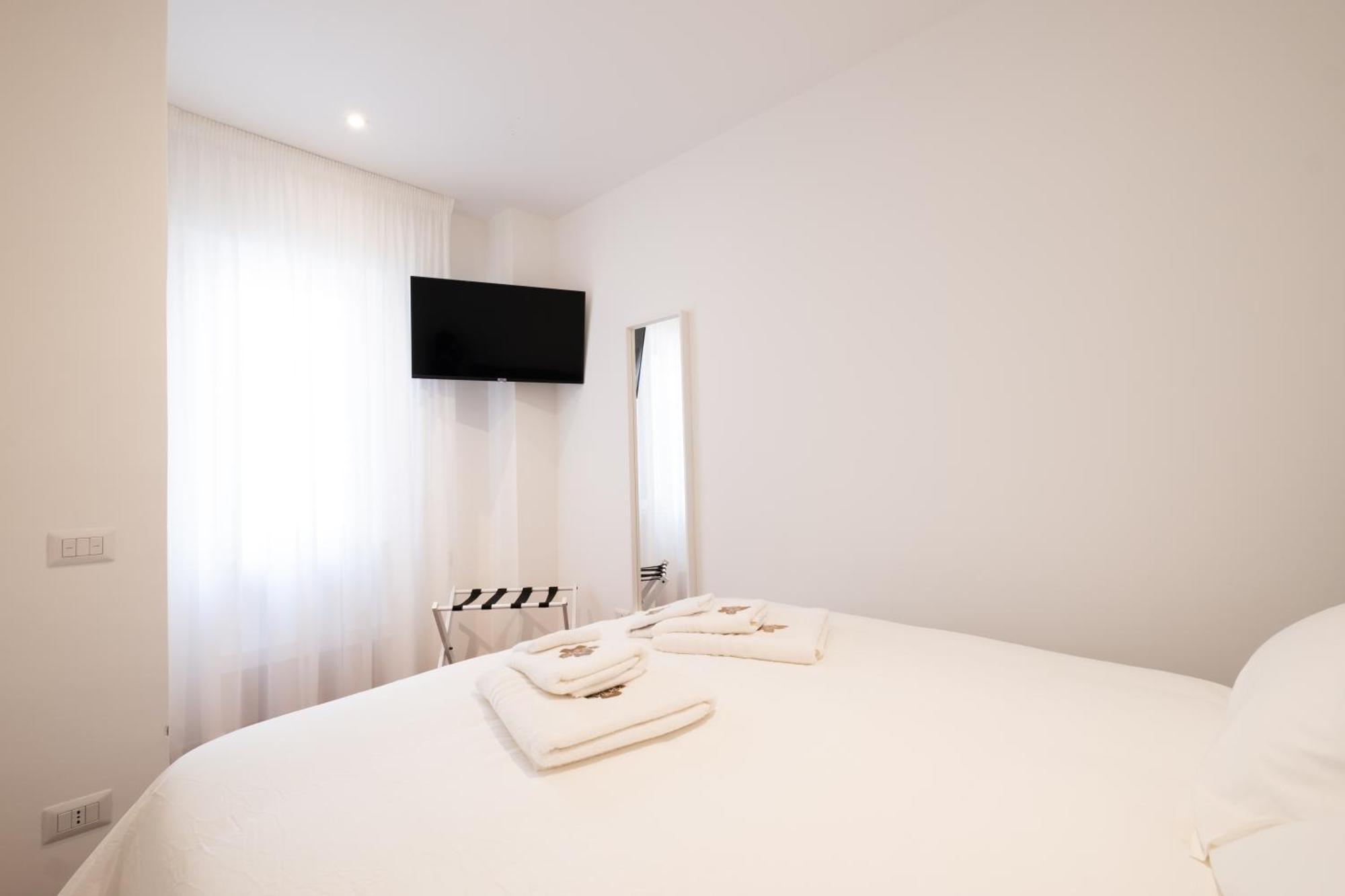 Ferienwohnung The Apulian Loft Bari - Via Celentano Exterior foto